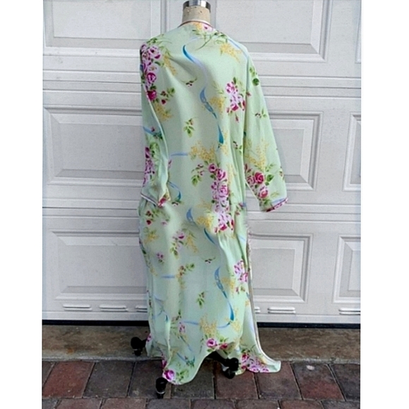 Silk Floral Robe - Picture 2 of 4